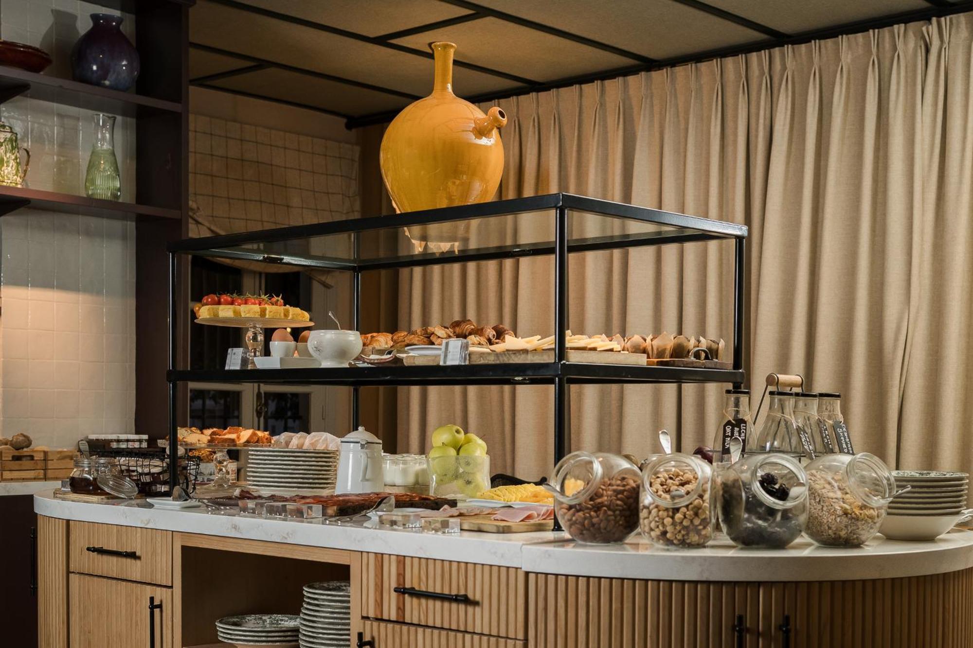 Hospes Las Casas Del Rey De Baeza, A Member Of Design Hotels Севилья Экстерьер фото